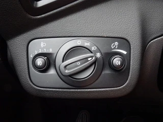 Ford C-MAX Ford C-MAX 1.0 125pk Titanium met Navi, Camera en Trekhaak - afbeelding nr 14