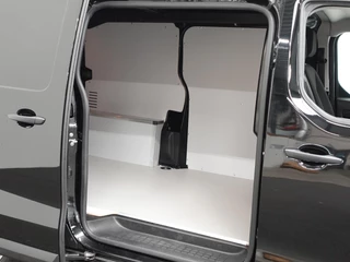 Opel Vivaro Opel Vivaro 2.0 BlueHDi 145PK L2 Automaat Airco Navigatie Trekhaak Side Bars Betimmering Laadruimte - afbeelding nr 40