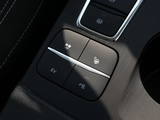 Ford Kuga Ford Kuga 2.5 PHEV Titanium I Navi I Keyless I Camera - afbeelding nr 23