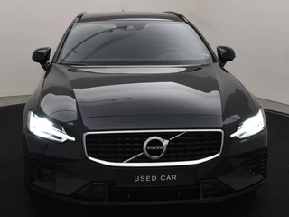 Volvo V60 Volvo V60 T8 PLUG-IN HYBRID AWD R-DESIGN HARMAN KARDON CAMERA DAB+ - afbeelding nr 6