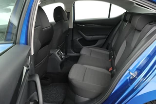 Škoda Octavia Skoda Octavia 1.4 TSI iV Business Edition | Trekhaak |  Stoelverwarming | Carplay | Full LED | PDC | Navigatie | Climate control | Cruise control | PHEV - afbeelding nr 6