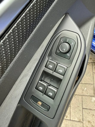 Volkswagen Golf Volkswagen GOLF 1.5 eTSI R-Line |Pano|Dynaudio|Camera|Dodehoek|Sfeerverlichting - afbeelding nr 49