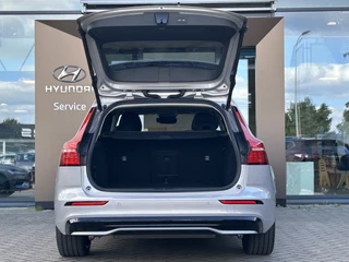 Volvo V60 Volvo V60 2.0 T6 Plug-in hybrid AWD Plus Dark 350pk - afbeelding nr 10