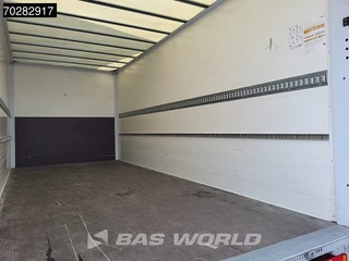 Iveco Daily Iveco Daily 70C21 3.0L Automaat Luchtvering Laadklep Dubbellucht 210PK Airco Cruise Camera Meubelbak Koffer 36m3 Airco Cruise control - afbeelding nr 9