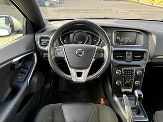 Volvo V40 Volvo V40 2.0 T4 R-Design | Park Assist | Stoelverwarming | Trekhaak | 6-Speed - afbeelding nr 6