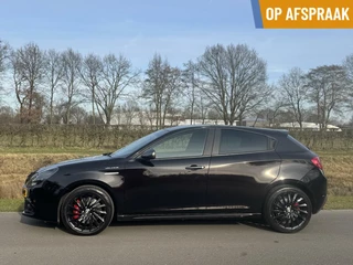 Alfa Romeo Giulietta Alfa Romeo Giulietta 1.750 TBI Veloce, 240pk, kuipstoelen!! - afbeelding nr 1