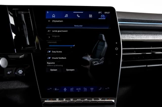 Renault Austral | Dig. Cockpit | Adapt. Cruise | Winterpakket | Elek. Klep | Elek. Stoel | Camera | PDC | NAV+App. Connect | Auto. Airco | LM 19