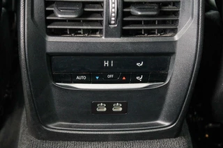 BMW 3 Serie BMW 3-serie Touring 320e Business Edition Plus|PlugInHybride|Camera|PDC|AppleCarPlay|20