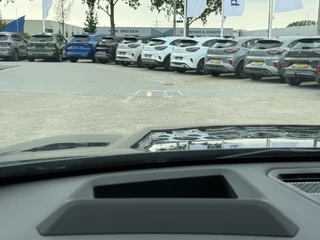 BMW iX1 BMW iX1 eDrive20 67 kWh 204pk | X-Line | Travel Pack  | Innovation Pack | Adaptieve cruise controle | HiFi System Harman Kardon | Panoramadak | Head up Display - afbeelding nr 41
