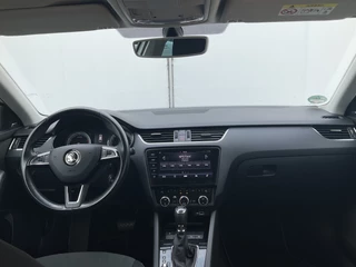 Škoda Octavia Škoda Octavia Combi 1.5 TSI 150pk Automaat Trekhaak Carplay Stoelverw Cruise NL-Auto! - afbeelding nr 20