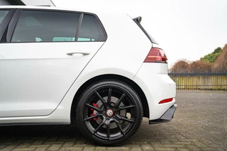 Volkswagen Golf Volkswagen Golf 2.0 TSI GTI Performance |Pano|Dyna|Virtual|Keyless - afbeelding nr 22