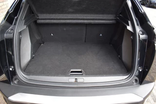 Peugeot 2008 Peugeot 2008 1.2 PURETECH GT-LINE, Cruise, AUT, Navi, Carplay - afbeelding nr 30