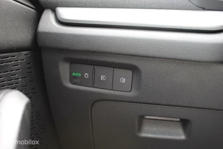 Škoda Octavia Skoda Octavia Combi 1.0 TSI Business Edition Plus, Stuur + stoel verwarming, Memory seats, Digitaal dashboard, Elektrische kofferbak, Head up display, Dodehoek detectie, Clima, App connect, Cruise, Navi. - afbeelding nr 43