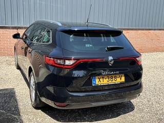 Renault Mégane Estate Renault Megane Estate 1.3 TCe Limited Navigatie/Ecc/Pdc/Led/53.000KM!! - afbeelding nr 6