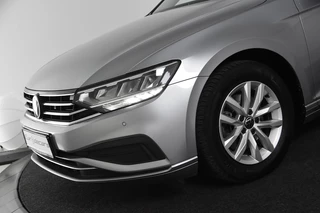 Volkswagen Passat Volkswagen Passat Variant 1.5 TSI DSG *1ste eigenaar*Navigatie*Park assist* - afbeelding nr 25