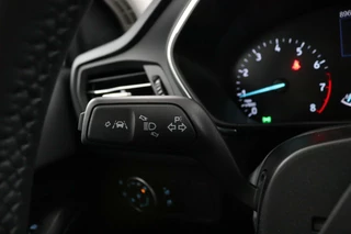 Ford Focus Ford Focus Wagon 1.0 EcoBoost Titanium Business | Stoelverwarming | Sensoren | - afbeelding nr 23