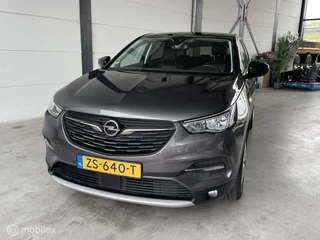 Opel Grandland X 1.2 Turbo Business Executive