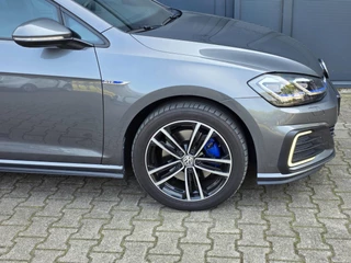 Volkswagen Golf Volkswagen Golf 1.4 TSI PHEV GTE | PANO / ACC / LED / CARPLAY / CAMERA / P.SENSOR V+A / LEDER-ALCANTARA / STOELVERW. / LANE ASS ! - afbeelding nr 18