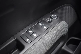 Citroën C3 Aircross Citroën C3 Aircross 1.2 PT C-SERIES / NAVI / CONNECTED APPS / PDC - afbeelding nr 12