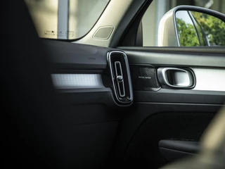 Volvo XC40 Volvo XC40 1.5 T3 Momentum Pro | Intellisafe ProLine & Surround | Audio Line | El. achterklep | Navi + Apple Carplay & Android Auto | Stoelverwarming | PDC V+A + Camera achter | Full LED | Draadloos opladen - afbeelding nr 30
