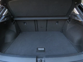 Volkswagen T-Roc Volkswagen T-Roc 1.5 TSI 150PK STYLE / Camera / Navi / Elec.achterklep / Adap.cruise / BOVAG garantie - afbeelding nr 18