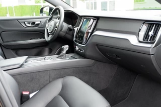 Volvo V60 Volvo V60 2.0 T5 Momentum Scan Line Rijklaar 12MND BOVAG Garantie - afbeelding nr 12