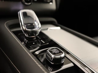 Volvo XC90 Volvo XC90 T8 PLUG-IN HYBRID LONG RANGE ULTIMATE DARK LUCHTVERING BOWERS&WI - afbeelding nr 17