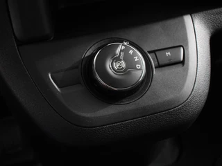 Peugeot Expert Peugeot Expert 2.0 BlueHDI 145PK L3 Automaat Airco Navigatie Trekhaak Cruise Control - afbeelding nr 31
