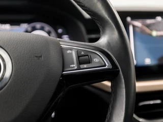 Škoda Scala Automaat (DIGITAL COCKPIT, APPLE CARPLAY, GROOT NAVI, CLIMATE, STOELVERWARMING, SPORTSTOELEN, PARKEERSENSOREN, CRUISE, LED KOPLAMPEN, NIEUWE APK, NIEUWSTAAT) - afbeelding nr 20