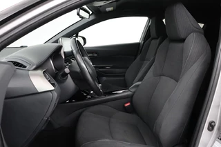 Toyota C-HR Toyota C-HR 1.8 Hybrid Dynamic | Stoel & stuurverwarming |  Adaptive cruise | Camera | Navigatie | Climate control | Keyless - afbeelding nr 4