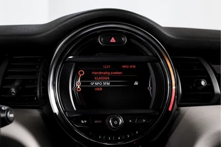 MINI Cooper MINI Cooper 1.5 135 PK Chili - JCW Trim | Cruise | Stoel-+Voorruitverw. | PDC | NAV | ECC | LM 17