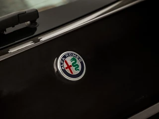 Alfa Romeo MiTo (NAVIGATIE, CLIMATE, CRUISE, STOELVERWARMING, LEDEREN SPORTSTOELEN, PARKEERSENSOREN, LM VELGEN, NIEUWSTAAT) - afbeelding nr 24