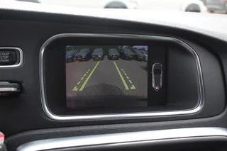 Volvo V40 Volvo V40 1.5 T2 Inscription R-Design / Panoramadak / Camera / Leder / Keyless / 17'' / Navigatie / Stoelverwarming / Cruise Control - afbeelding nr 24