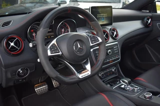 Mercedes-Benz CLA Mercedes-Benz CLA-klasse AMG 45 4MATIC Pano Kuipst HK Camera Sfeer NAP CLA 45 - afbeelding nr 15