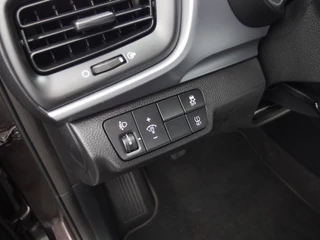 Kia Stonic Kia Stonic 1.0 T-GDi DynamicLine CAMERA / AIRCO / CRUISE / CARPLAY / DAB+ / PDC / BLUETOOTH / NL-AUTO - afbeelding nr 26