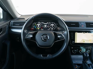 Škoda Superb Skoda Superb Combi 1.4 TSI iV 218pk Ambition | Navigatie | Privacy glass | Trekhaak - afbeelding nr 19