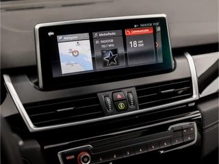 BMW 2 Serie BMW 2 Serie Gran Tourer 220i Executive Sportline 192Pk Automaat (PANORAMADAK, GROOT NAVI, HEAD-UP DISPLAY, LEDEREN SPORTSTOELEN, SFEERVERLICHTING, LED KOPLAMPEN, ELEK ACHTERKLEP, NIEUWSTAAT) - afbeelding nr 31