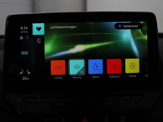 Volkswagen ID.3 Volkswagen ID.3 Life 58 kWh | Stoel & Stuurverwarming |  Adaptive cruise | Carplay | Navigatie | PDC | Climate control | Sfeerverlichting - afbeelding nr 22