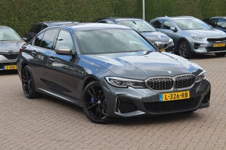 BMW 3 Serie BMW 3 Serie M340i xDrive / Trekhaak / Leder / Memory seats / 19'' / DAB / Navigatie / Stoelverwarming / DAB / Cruise Control - afbeelding nr 1