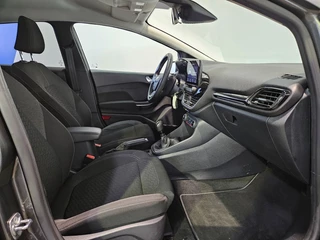Ford Fiesta Ford Fiesta 1.0 EcoBoost Hybrid Titanium / Winterpack / NL Auto - afbeelding nr 19