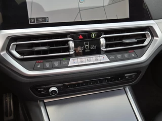 BMW 3 Serie BMW 3-serie Touring 330e xDrive M SPORT | PANORAMA | LASER | DRIVING ASS. PROF | HARMAN KARDON | - afbeelding nr 23