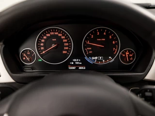 BMW 3 Serie BMW 3 Serie 318i Executive Sportline Automaat (NAVIGATIE, DEALER ONDERHOUDEN, CLIMATE, PARKEERSENSOREN, SPORTSTOELEN, LED KOPLAMPEN, CRUISE, NIEUWE APK, NIEUWSTAAT) - afbeelding nr 19