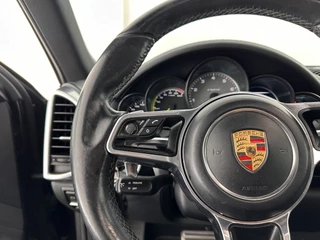 Porsche Cayenne Aut. *PANO | LUXURY-LEATHER | BI-XENON | SPORT-CHRONO | MEMORY-PACK | BOSE-SOUND | AIR-SUSPENSION | HEATED-SPORT-SEATS | NAVI-FULLMAP | DAB+ | CAMERA | SHIFT-PADDLES | TOWBAR | 21''ALU * - afbeelding nr 18