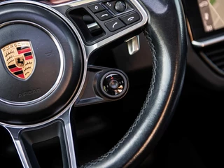 Porsche Cayenne Porsche Cayenne 3.0 V6 340PK Pano Stoelkoeling Bose ACC Sport Chrono Led Matrix 360 Camera Softclose Luchtvering - afbeelding nr 37