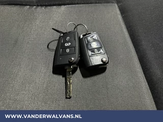 Volkswagen Crafter Volkswagen Crafter 2.0 TDI 140pk L3H3 L2H2 Euro6 Airco | Cruisecontrol | Camera | Apple Carplay Android Auto, Parkeersensoren, Bijrijdersbank, 3000kg Trekvermogen, zilver - afbeelding nr 19
