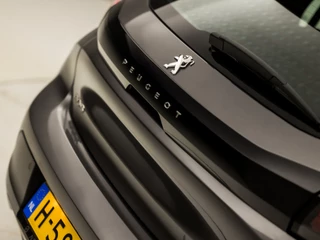 Peugeot 208 (APPLE CARPLAY, GROOT NAVI, PARKEERSENSOREN, SPORTSTOELEN, LANE ASSIST, CRUISE, NIEUWE APK, NIEUWSTAAT) - afbeelding nr 28