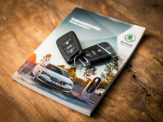 Škoda Superb 218Pk Automaat (APPLE CARPLAY, GROOT NAVI, VIRTUAL COCKPIT, MEMORY SEATS, STOELVERWARMING, CAMERA, GETINT GLAS, LED KOPLAMPEN, TREKHAAK, NIEUWSTAAT) - afbeelding nr 18