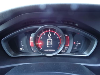 Volvo V40 Volvo V40 1.5 T2 Polar+ automaat  Virtual cockpit / Carplay - afbeelding nr 17