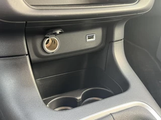 Citroën C3 Citroen C3 1.2 PureTech C-Series Navigatie Clima Cruise Carplay Led Parkeensensor achter - afbeelding nr 23