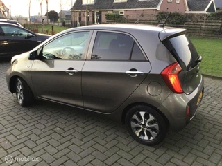 Kia Picanto Kia Picanto 1.0 CVVT Plus line. Navi. Camera/nette auto. - afbeelding nr 2